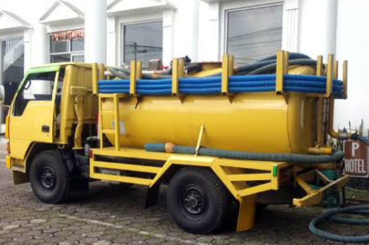 Sedot WC Mampet / Penuh Karawang – Solusi Cepat, Bersih, dan Bergaransi! Karawang